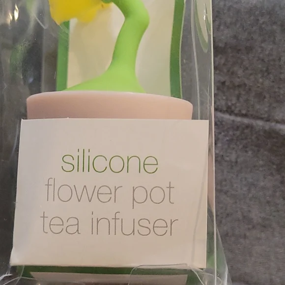 Silicone flower pot tea infuser - Picture 2 of 3